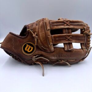 Wilson A9831 Vintage Baseball Glove Brown Leather Right Hand Throw H-Web Taiwan